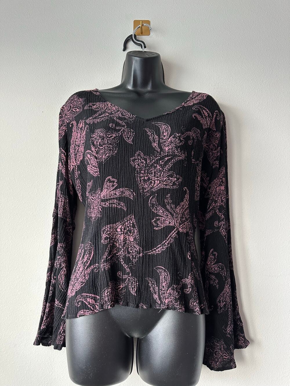Vintage Y2K Charlotte Russe Black Pink Floral Paisley Bell Sleeve Boho Top XL